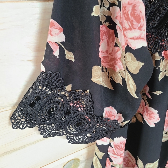 IZ Byer Black Floral Blouse - Picture 3 of 5